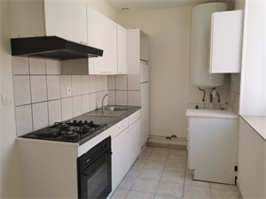 appartement à la location -   71250  CLUNY, surface 32 m2 location appartement - APR732684